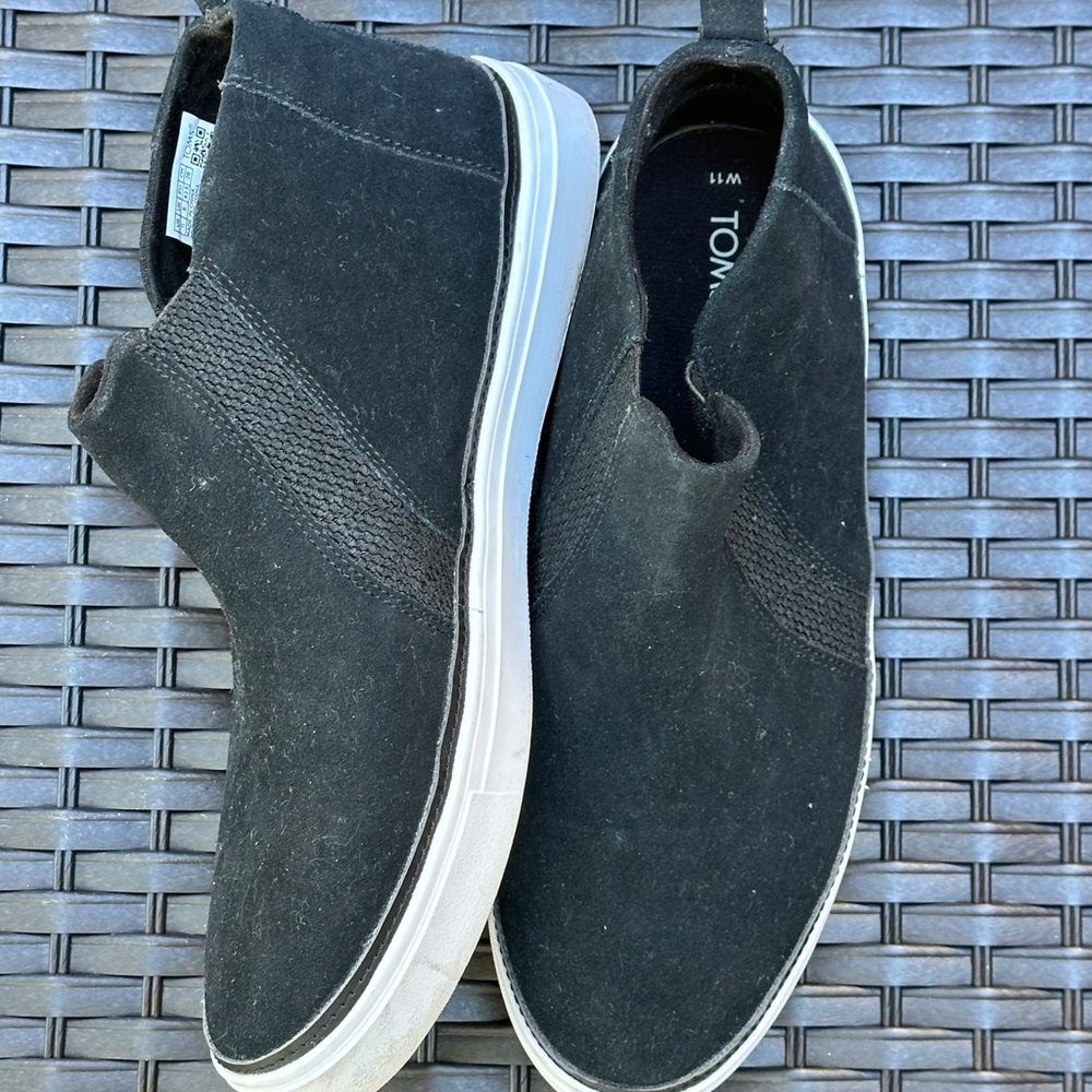 TOMS Women's Black Faux Suede Slip-On Sneaker Bootie Shoes